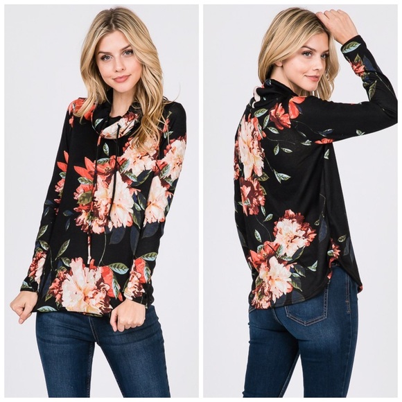LAST 1! β€οΈ Gorgeous Super Soft Brushed Floral Top! - Picture 5 of 5